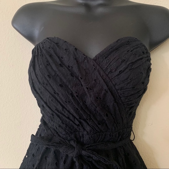 Express Black Sweetheart Eyelet Lace Strapless Tie Waist Mini Dress - Picture 3 of 11